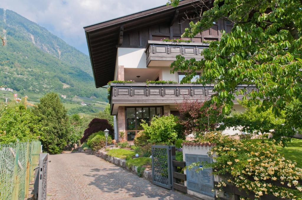 라나 Haus Christl B&B 외부 사진